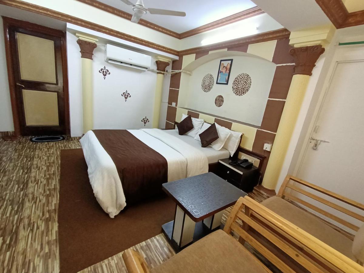 Kalpataru Hometel Mumbai Exterior foto